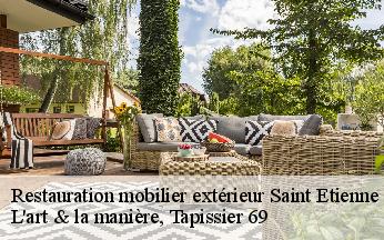 Restauration mobilier extérieur  saint-etienne-des-oullieres-69460 L'art & la manière, Tapissier 69